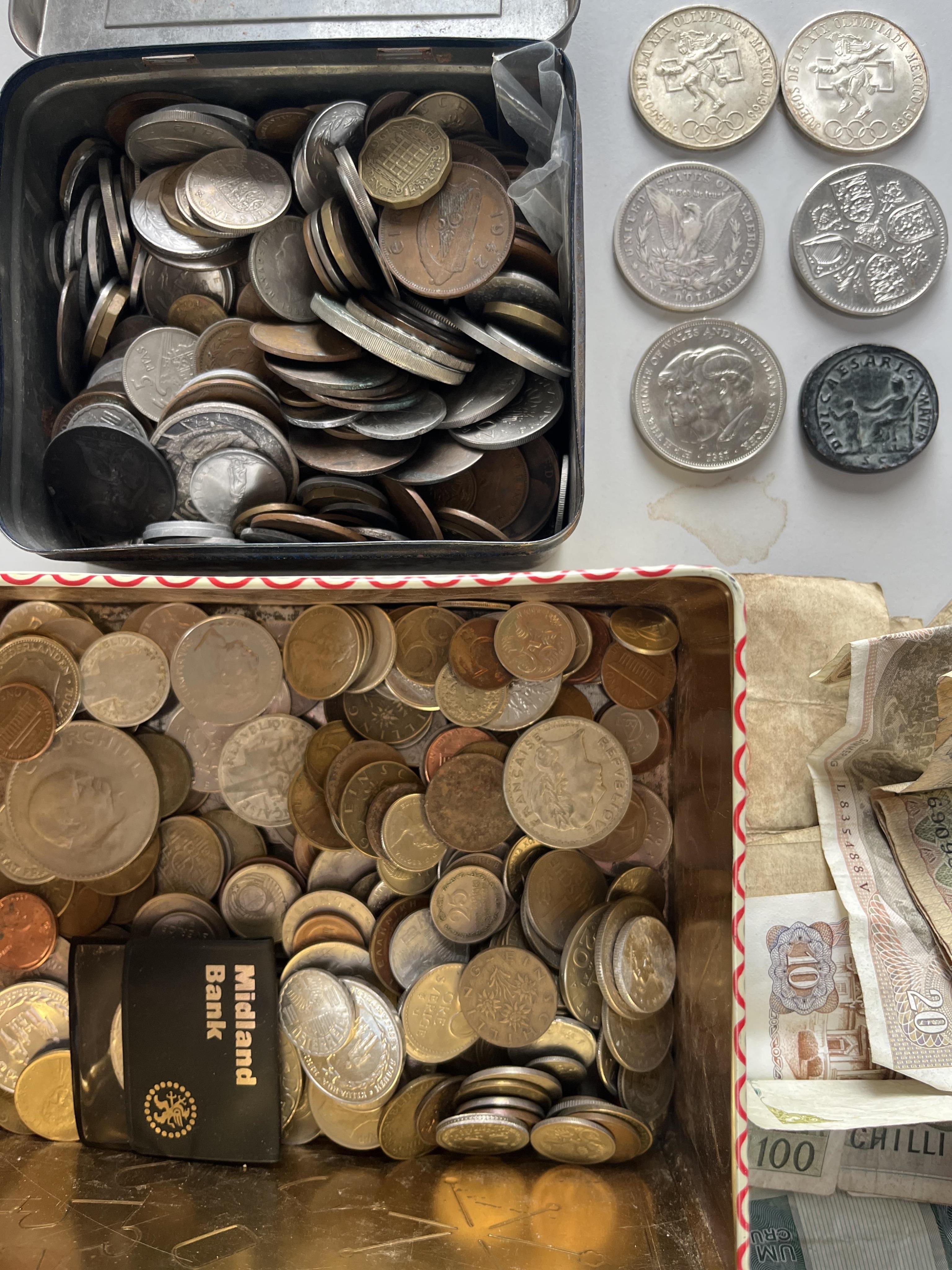 British and world coins, including Elizabeth II pre-decimal coinage, and various used banknotes, highlights include two Mexico silver 25 pesos, Olympics 1968, a USA Morgan dollar 1900 and a Domitian sestertius, possibly